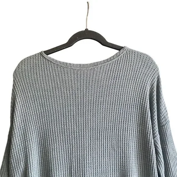Long Sleeve Gray Button Downwn Waffle Knitt Top. Size XL. - Picture 4 of 7